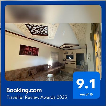 شقه فندقيه.Apartment,Petra ワディ・ムーサ エクステリア 写真